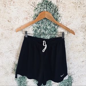 Black Nike Shorts Women’s